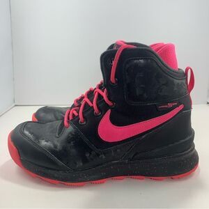 Nike ACG Stasis Girls Youth Sneaker Shoe Size 4Y = Women Size 5.5 685610-002